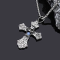 Halskette aus Titanstahl mit Kreuzanhänger, Totenkopf und blauem Zirkonstein - Stahl Blauer Strass Anhänger Ohne Kette