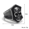 Detailed size specifications of retro men's skull ring with 3D shield design on white background - Size 7 / Hexagonal 3D Skull (Style 2)