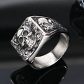 Gothic skull and rose ring in vintage titanium steel with polished silver finish - US 13 / Steel