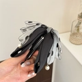 Elegante molletta a banana con fiocco grigio a pois e perle per acconciature chic - Clip a Banana (5967948123791)