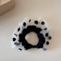 Dettaglio dell'elastico per capelli in rete bianca a pois neri con elastico interno - Rete a Pois Semplice - Bianco