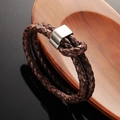 Bracciale in pelle intrecciata marrone da uomo con fibbia in argento opaco su legno - 21cm / Marrone