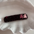 Detail of tweed fabric hair clip with two cute resin bear figures on shell plate - Coffee Red Bear-Rectangle
