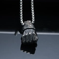Collana con pendente a pugno muscoloso in stile punk gotico in acciaio inossidabile vintage - Ciondolo Argento Antico Solo (Senza Catena)