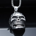 Colgante calavera de acero inoxidable estilo punk con acabado vintage y cadena de caja - Color Acero / Solo Colgante (Sin Cadena)
