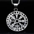 Collana vintage in argento con bussola vichinga e rune in acciaio inox su sfondo nero - Pendaglio d'Argento (Solo Pendaglio)