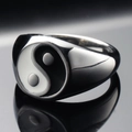 Polished stainless steel signet ring featuring a black and white Yin Yang Tai Chi pattern - US 7 / Steel