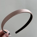 Detail of grey-pink satin headband showing smooth fabric texture and black non-slip lining - Slim Thin Style / Pink