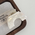 Pearlescent cream white acetate hair claw clip with marble texture for high ponytails - Mermaid White