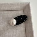 Vintage black polka dot hair clip with large pearl accent for a retro French look - Oval Pearl Clip - Black