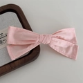 Chouchou à nœud en sergé de coton rose avec des coutures de qualité et un style doux - Pinces à ressort / Rose Clair
