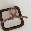 Brown rectangle hair claw clip with ice crack texture and translucent acrylic finish - Big Y-shape Claw / Brown