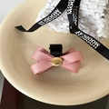 Fermaglio per capelli a fiocco in raso rosa con fibbia dorata e incisione ispiratrice - Rosa