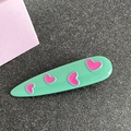 Cute mint green drop-shaped hair clip with pink heart pattern and glossy finish - Teardrop / Green