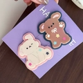 Dettaglio di simpatici fermagli per capelli con orso e cucciolo e stelle colorate - Orso E Coniglio