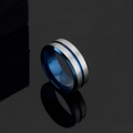 Anillo de acero de titanio cepillado mate para hombre con diseño bicolor plata y azul - US 7 / Azul