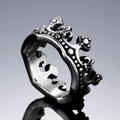 Vintage gothic punk crown ring for men made of durable retro silver stainless steel - US 7 / Steel