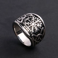 Detalle del anillo de acero inoxidable vintage con grabado de brújula vikinga Vegvisir - US 7 / Color Acero