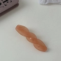 Detalle del clip de pelo de acetato coral trenzado con grabado SANSHINE Handmade - Pinza Trenzada Naranja Sólido