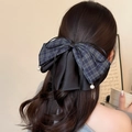 Pince à cheveux élégante avec double nœud à carreaux, satin et pendentifs en perles - Carreaux Marine