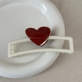 Creamy white hair claw clip with a burgundy heart detail for elegant women's hairstyling - Heart-shaped Color-blocked Rectangle - White