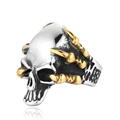 Vintage-Punk-Totenkopfring in Silber und Gold mit Skelettkrallen-Design auf weißem Grund - US 10 / Zweifarbige Gold- und Stahlkralle