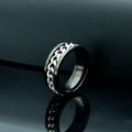 Anillo de hombre en acero de titanio negro con cadena cubana de plata y acabado pulido - US 10 / Negro