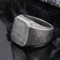 Siegelring für Herren in Vintage-Silber mit strukturierter matter Oberfläche - Größe 7 / Körnig Mattiert Vintage Quadratisch (Modell 29) / Antik-Silber