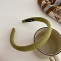 Avocadogrüner Stoff-Schwamm-Haarreif mit hohem Design und handgemachtem Textiletikett - Obstgrün