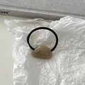 Minimalist elastic hair tie with amber-colored irregular resin stone decoration - Apricot