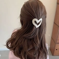 Pinza para el pelo con corazón irregular en color crema y diseño hueco en el cabello - Blanco Crema
