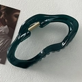 Deep green irregular hair claw clip with glossy finish and strong golden metal spring - Irregular Peacock Green
