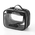 Detail der transparenten PVC-Kulturtasche mit schwarzem Lederbesatz und Doppelreißverschluss - Schwarz
