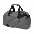 Dettaglio della borsa sportiva grigio melange con manici rinforzati e tracolla imbottita - Grigio