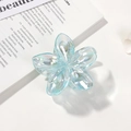 Pinza per capelli a fiore azzurro cangiante con finitura perlata per uno styling elegante - Blu Chiaro Iridescente (4704-17)