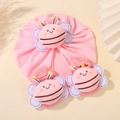 Roze baby muts en sokken set met schattig bijen borduurwerk en 3D-vleugels decoratie - rozenroze