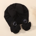 Schwarzes Strickset für Babys mit Mütze und Schühchen inklusive großer Schleifen - Schwarzes Stirnband und Socken