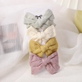 Set di 4 mollette a fiocco in cotone e lino ricamato nei colori pastello per bambina - 4d (4 Pezzi Per Bustina Protettiva In Opp)