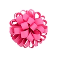 Détail de l'accessoire cheveux en ruban gros-grain rose vif avec fleur sphérique multicouche - Style rose foncé(13)