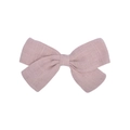 Detail of a dusty rose pink cotton linen bow hair clip with textured fabric weave - Morandi Pink (16)