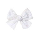 Vue détaillée d'une pince à cheveux nœud en dentelle blanche avec broderie florale - Blanc (2540-3)