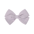 Detail of light purple linen fabric texture on a sweet handmade bow hair clip for girls - Lavender (22)
