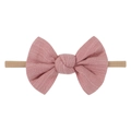 Detailed close-up of pink linen bow on soft elastic nylon headband for babies - Dusty Pink (16)