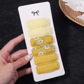 Dettaglio del set di 6 fermagli per capelli in tessuto ricamato con motivi floreali gialli - Stile Floreale Giallo Brillante (2756-4)