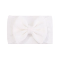 Détail d'un bandeau bébé en nylon jacquard blanc doux avec un nœud en maille gaufrée - Blanc (18)