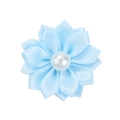 Détail d'accessoire fleur en ruban bleu clair avec perle artificielle blanche au centre - Bleu Clair (7)