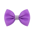 Détail d'un nœud papillon en ruban gros-grain violet avec trois rangées de strass - Violet (5)