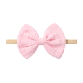 Detalle de diadema de nailon para bebé con lazo de muselina rosa claro y tejido suave - Rosa Claro
