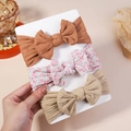 Dreiteiliges Baby-Stirnband-Set in Dunkelcamel, Blumigweiß und Beige aus elastischem Strick - 3H (Ohne Karton)