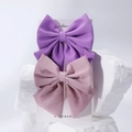 Barrettes à nœuds en satin fait main en violet et vieux rose sur carte présentoir - Pinces à Cheveux Nœud (FJ396-2J) / Violet et Pâte de Haricot